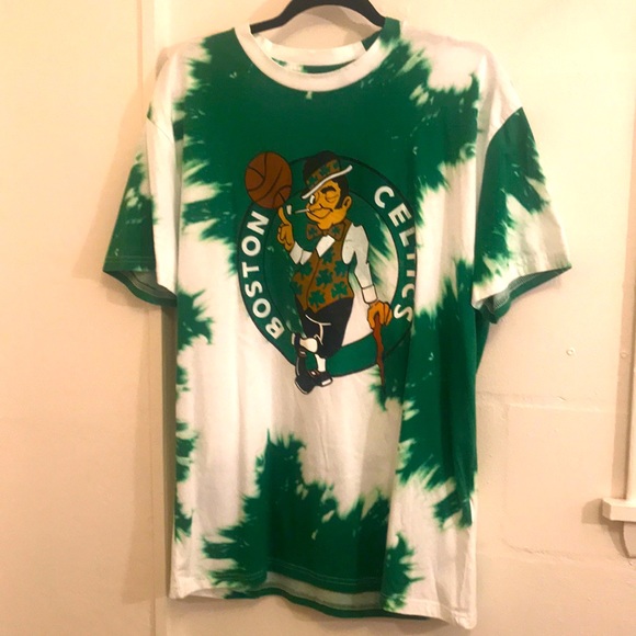 Celtics Other - Mens tee shirt Celtics